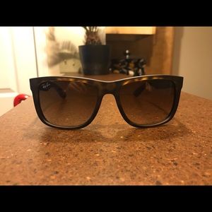 Brand new never worn Ray Ban sunglasses.
